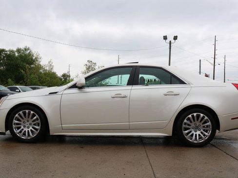 Used 2011 Cadillac CTS Premium RWD image 16