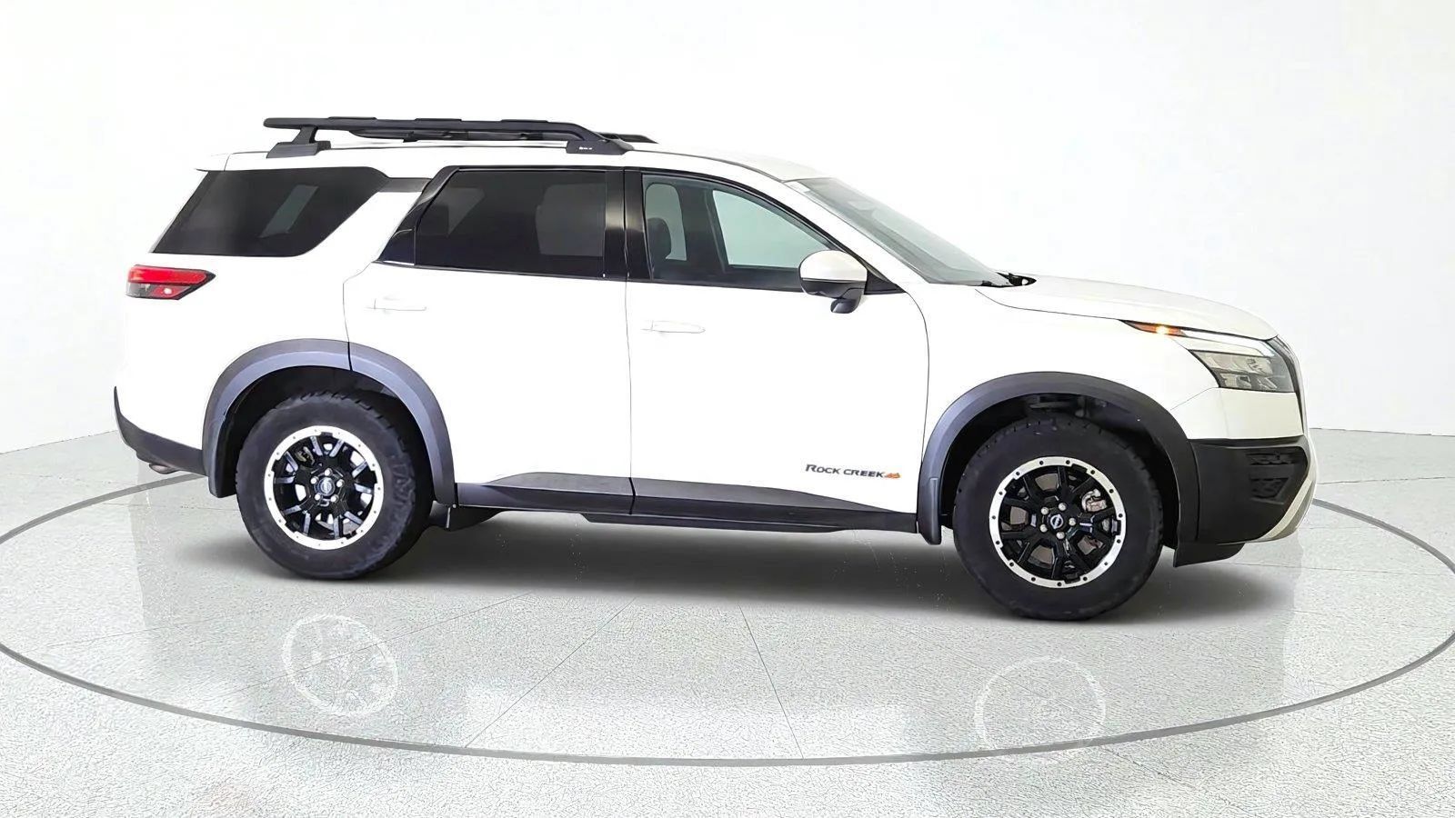 Used 2025 Nissan Pathfinder Rock Creek AWD/4WD image 10