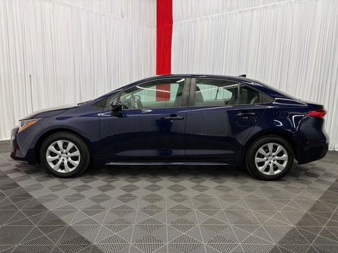 Used 2020 Toyota Corolla LE FWD image 5
