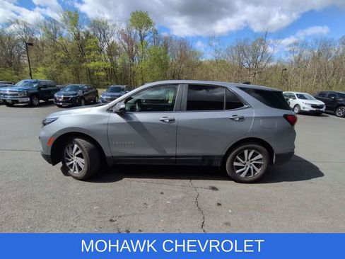 Used 2024 Chevrolet Equinox LT AWD/4WD image 2
