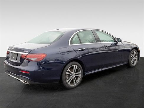 Certified 2021 Mercedes-Benz E 350 4MATIC Sedan w/ Premium Package image 9