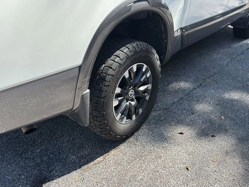 Used 2019 Nissan Titan PRO-4X w/ Pro-4x Convenience Package image 41