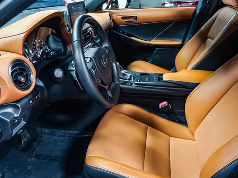 Used 2025 Lexus IS 300 F Sport RWD image 19