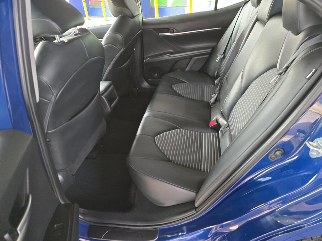 Used 2024 Toyota Camry SE w/ Cold Weather Package FWD image 18