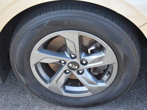 Used 2021 Kia K5 LXS AWD/4WD image 11