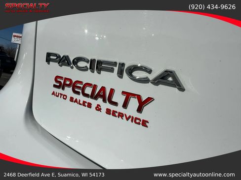 Used 2019 Chrysler Pacifica Touring-L image 10