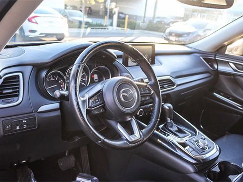 Used 2018 MAZDA CX-9 Touring w/ Touring Premium Package image 24