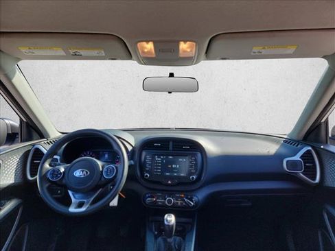 Used 2020 Kia Soul LX image 15