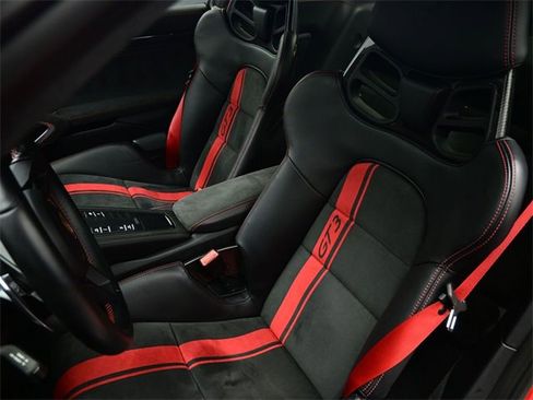 Used 2018 Porsche 911 GT3 image 5