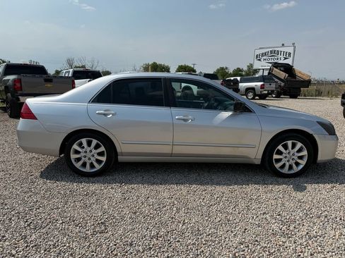 Used 2006 Honda Accord EX image 12