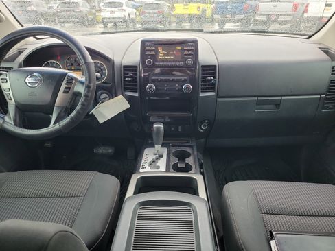 Used 2013 Nissan Titan SV w/ SV Value Truck Pkg image 10