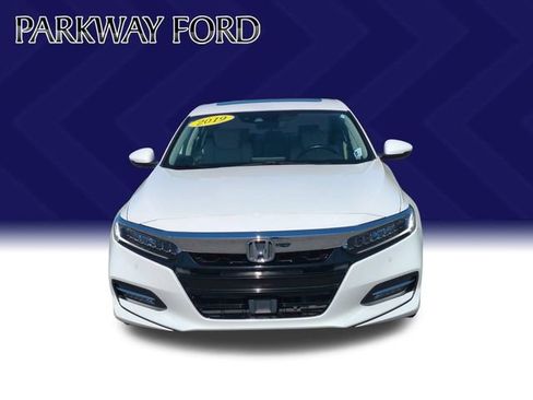 Used 2019 Honda Accord Touring image 8