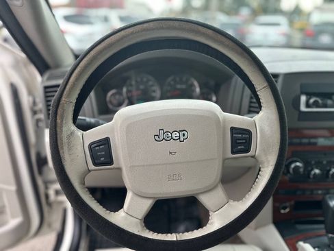 Used 2005 Jeep Grand Cherokee Limited AWD/4WD image 15