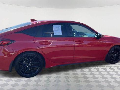 Used 2023 Honda Civic Sport image 4