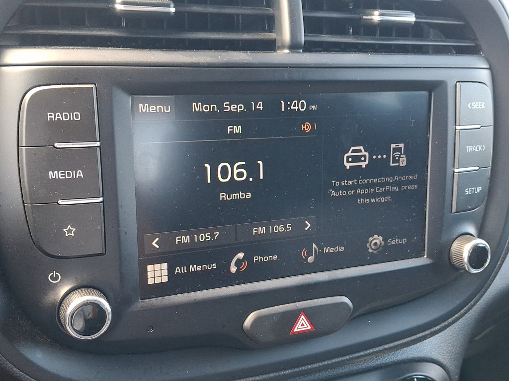 Used 2024 Kia Soul LX w/ LX Technology Package FWD image 29