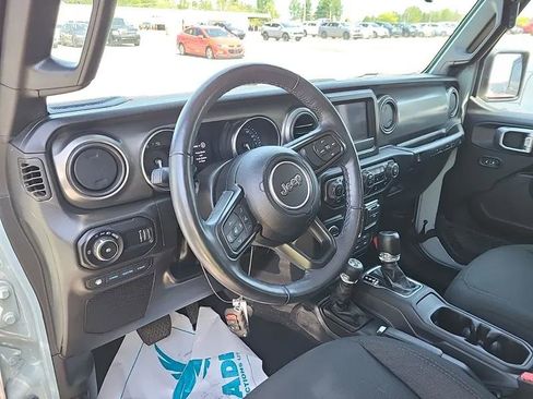 Used 2023 Jeep Wrangler Unlimited w/ Cold Weather Group AWD/4WD image 8
