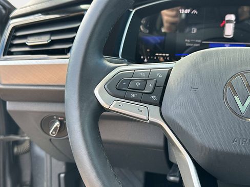 Certified 2023 Volkswagen Jetta SE w/ Panoramic Sunroof Package image 26