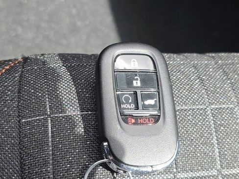 Used 2025 Honda HR-V Sport image 36