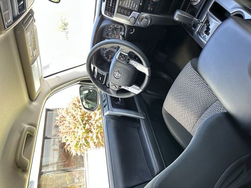 Used 2023 Toyota 4Runner SR5 image 29