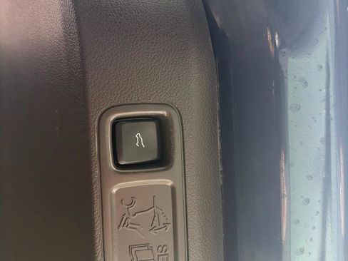 Used 2022 Lincoln Navigator L Reserve image 10