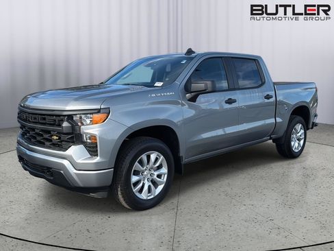 New 2026 Chevrolet Silverado 1500 Custom image 2