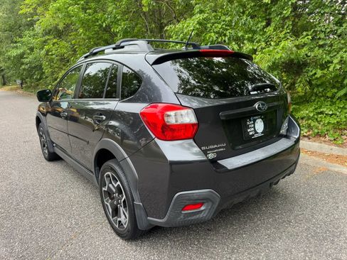 Used 2014 Subaru Crosstrek 2.0i Premium w/ Moonroof Package AWD/4WD image 4