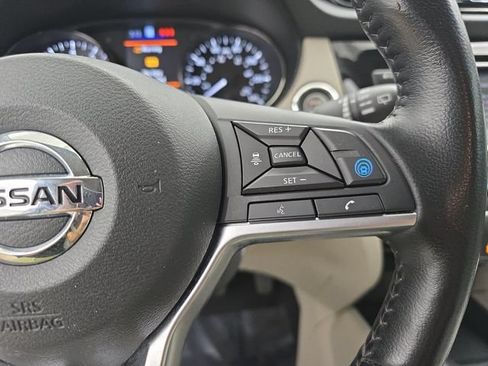 Used 2022 Nissan Rogue Sport SL w/ Premium Package FWD image 18