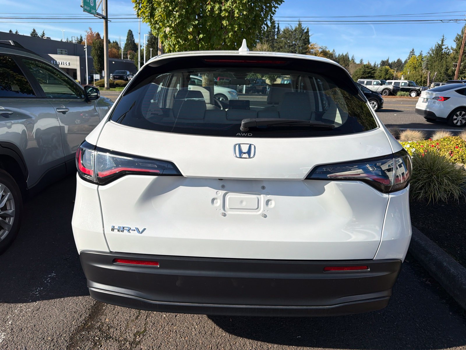 Used 2024 Honda HR-V LX image 5