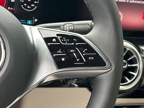 New 2026 Mercedes-Benz GLA 250 image 28