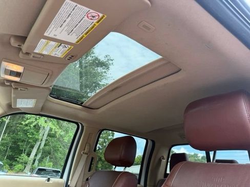 Used 2012 Ford F250 King Ranch w/ King Ranch w/Chrome Pkg AWD/4WD image 14
