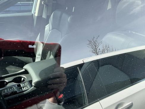 Used 2024 Honda Pilot Touring image 26