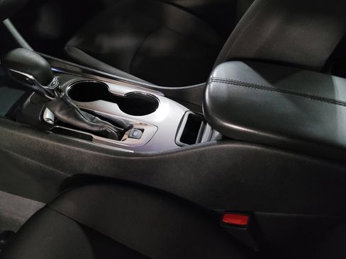 Used 2023 Chevrolet Malibu LT FWD image 26