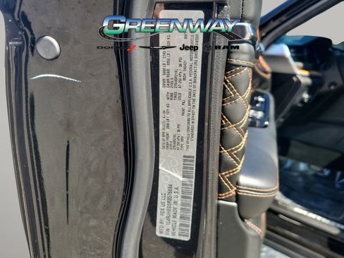 Used 2024 Jeep Grand Cherokee Summit image 35