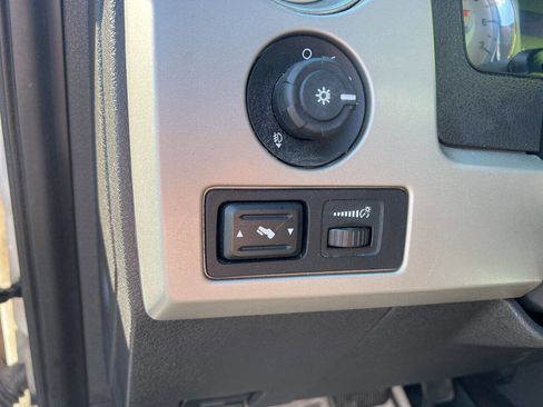 Used 2010 Ford F150 Lariat image 11