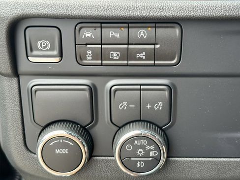 New 2025 Chevrolet Tahoe Premier image 18