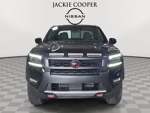 New 2027 Nissan Frontier PRO-4X w/ Tow Package RWD image 2