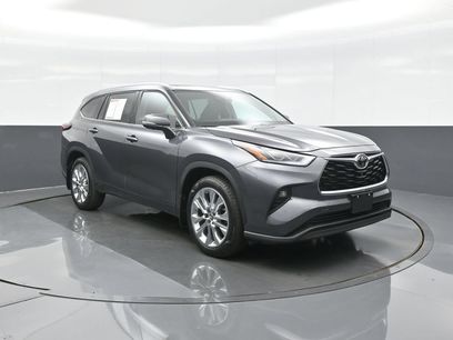 Used 2024 Toyota Highlander Limited