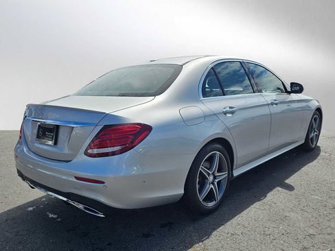 Used 2017 Mercedes-Benz E 300 image 3