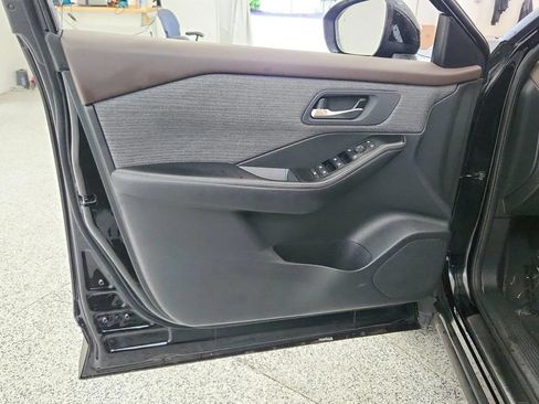 Used 2023 Nissan Rogue SV AWD/4WD image 23
