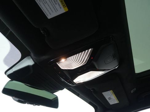 Used 2026 BMW X7 xDrive40i w/ M Sport Package image 22