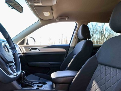 Used 2018 Volkswagen Atlas S image 9