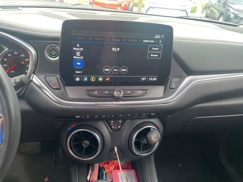 Used 2023 Chevrolet Blazer LT w/ Driver Confidence Package image 9