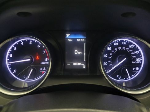 Used 2019 Toyota Camry SE image 23