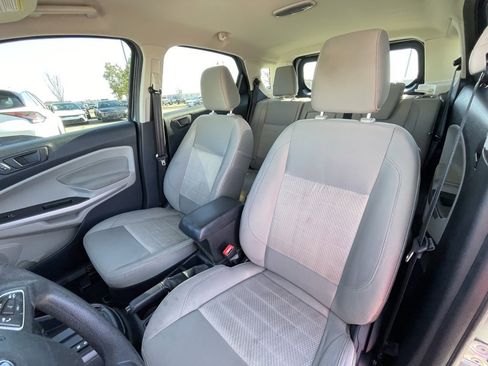 Used 2021 Ford EcoSport S image 21