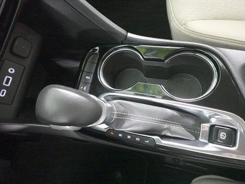 Used 2023 Buick Encore GX Select image 20