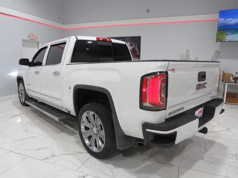 Used 2017 GMC Sierra 1500 Denali image 5
