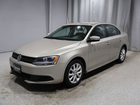 Used 2013 Volkswagen Jetta SE image 6