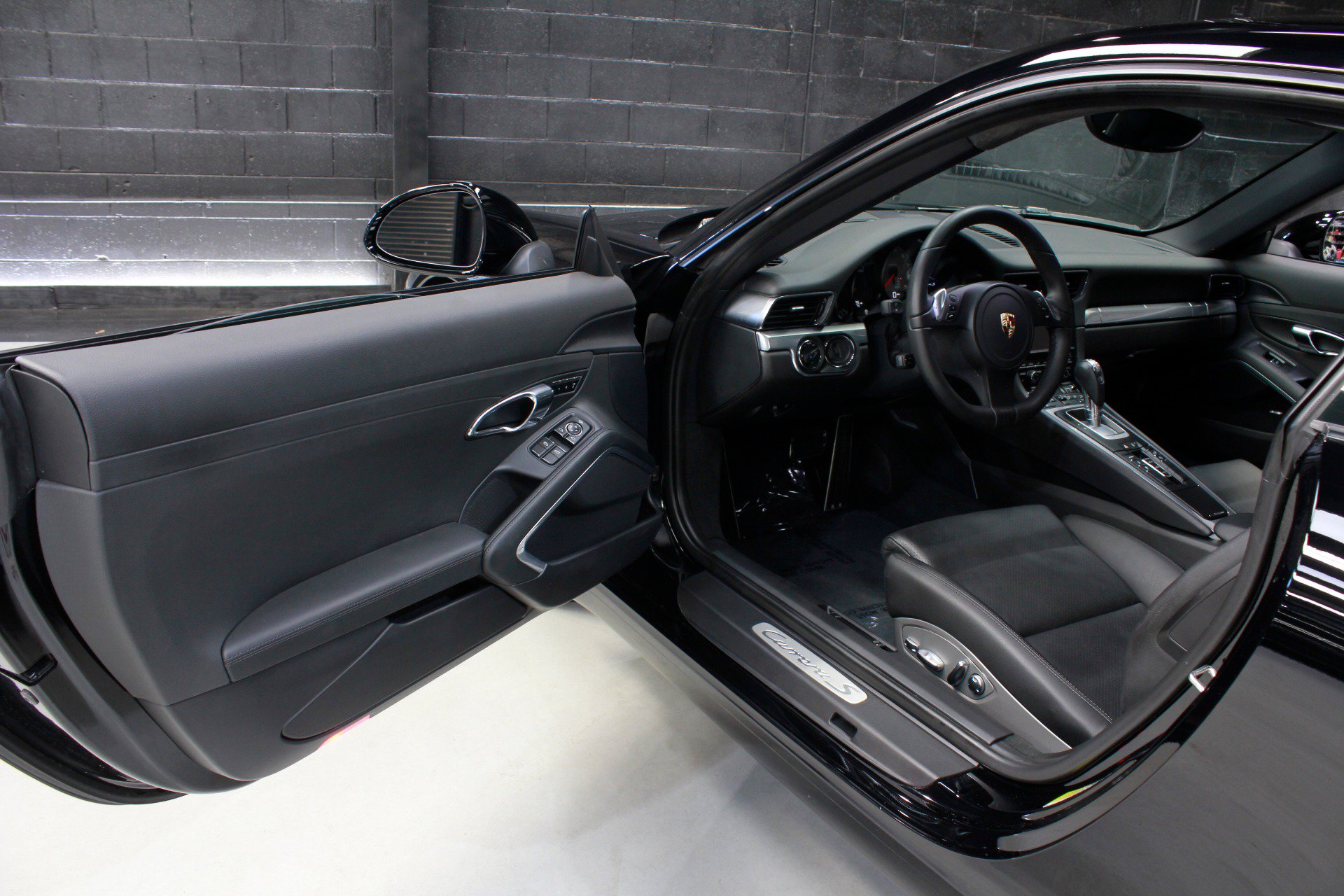 Used 2012 Porsche 911 Carrera S RWD image 36