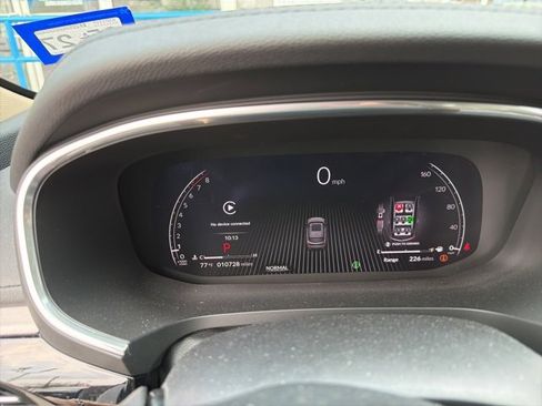 Used 2025 Acura MDX SH-AWD image 5