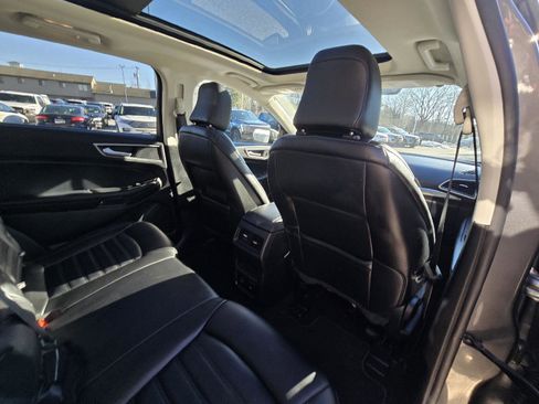 Used 2022 Ford Edge SEL w/ Convenience Package image 18